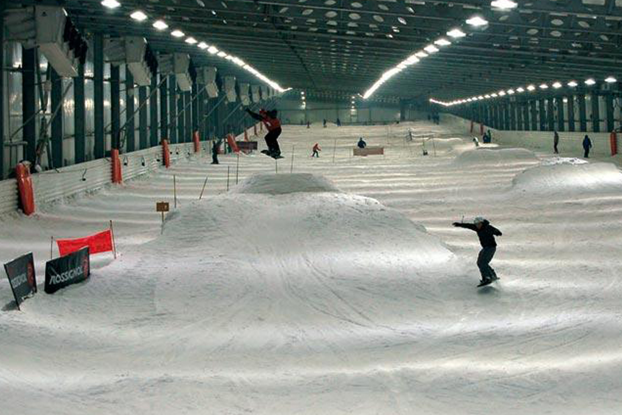 całoroczne hale narciarskie w europie | TOP 5 miejsc na snowboard w lato