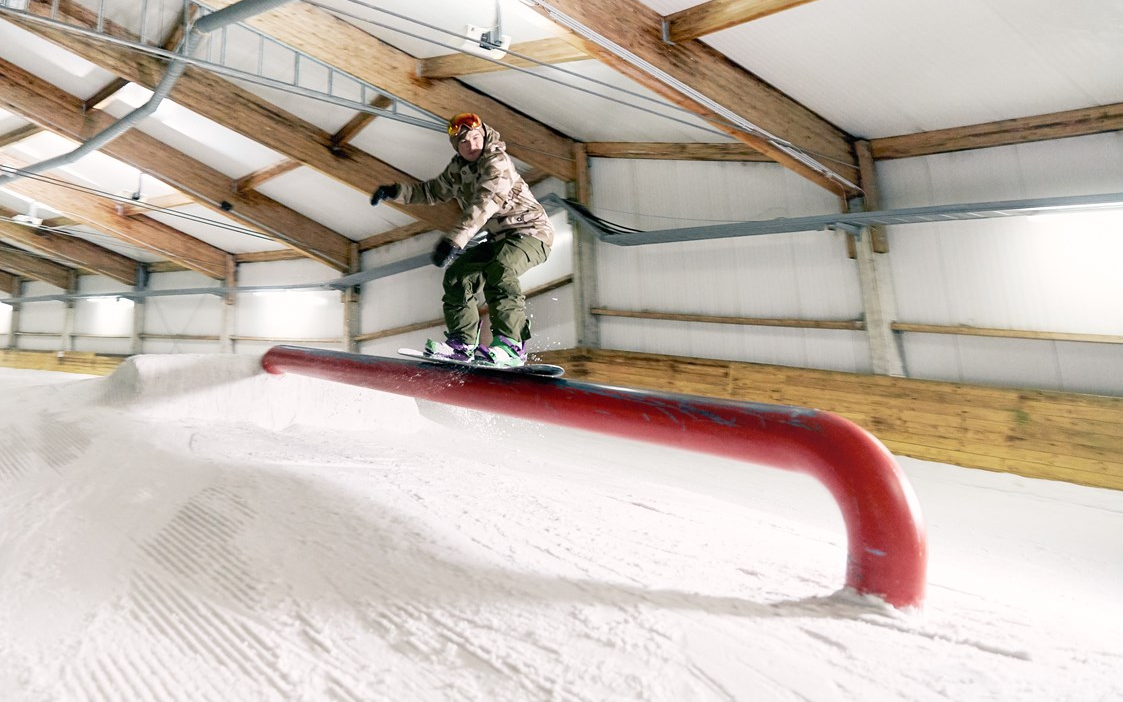całoroczne hale narciarskie w europie | TOP 5 miejsc na snowboard w lato