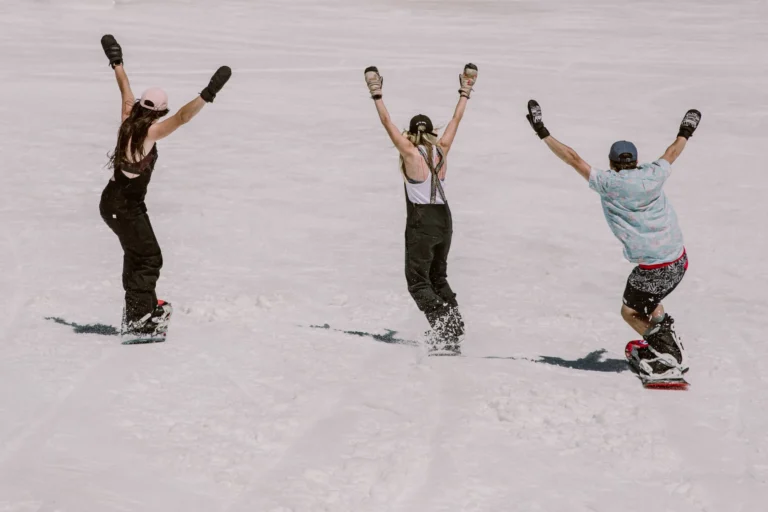 Majówka na snowboardzie? Najlepsze ośrodki z gwarancją śniegu