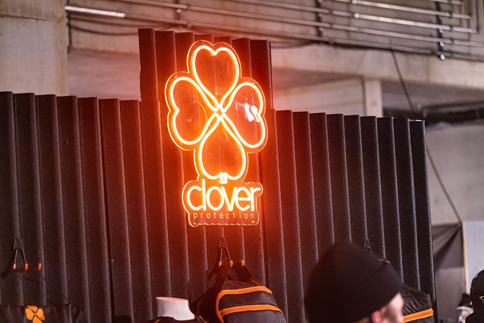 Clover – mocny gracz w segmencie ochraniaczy